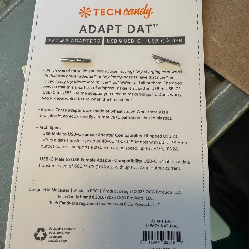 Tech Candy Adapt Dat USB-C and USB Adapter - Picture 2 of 2
